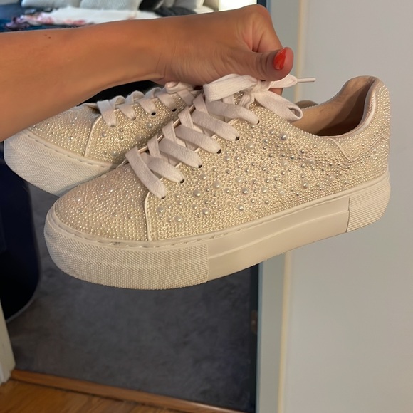 Betsy Johnson SIDNY all-over pearl platform sneakers - Picture 8 of 8